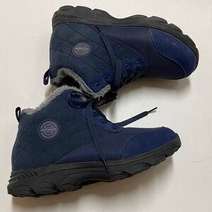 BomKinta Outdoors Women’s Blue Insulated Boots Size 41.5 US 10 10.5 Appropriate